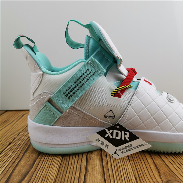 AIR JORDAN 33