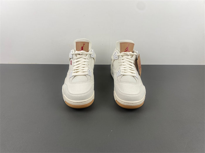 Air Jordan 4 Levi’s x Air Jordan 4 “White” AO2571-100