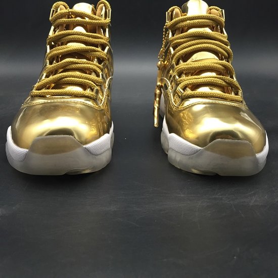 Air Jordan 11 Retro P1NNACLE Metallc