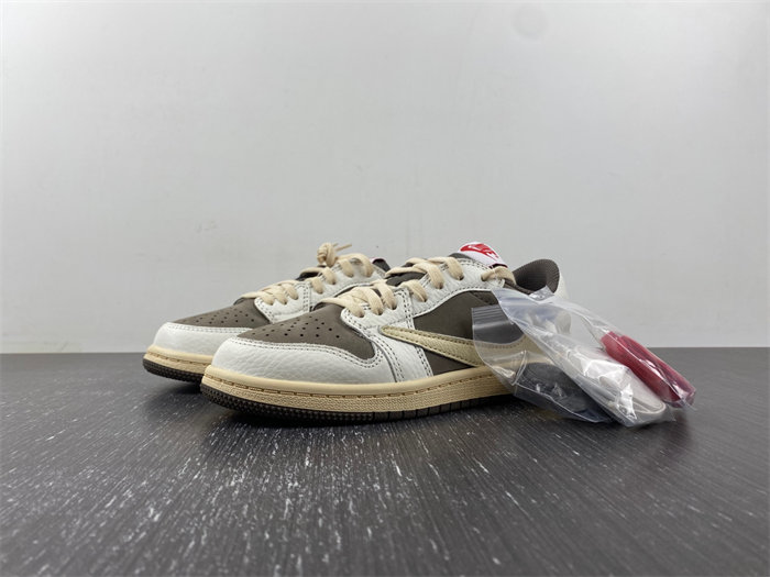 Travis Scott x Air Jordan 1 OG Low PS