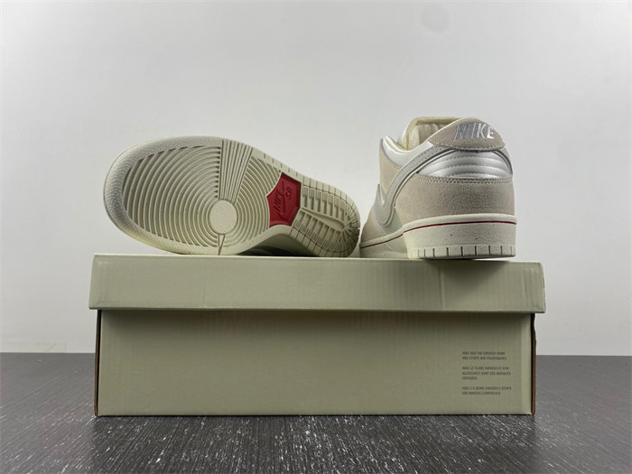 Nike SB Dunk Low Premium “Valentine’s Day FZ5456-100