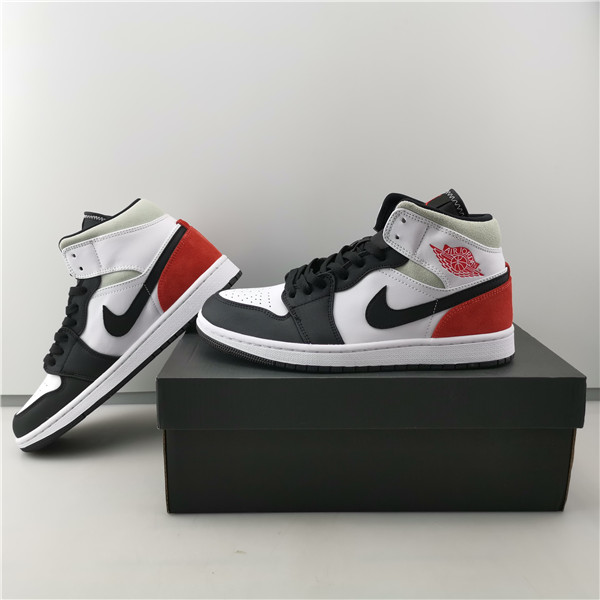 AIR JORDAN 1MID SE