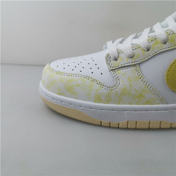 Nike Dunk Low Yellow Strike (W) DM9467-700