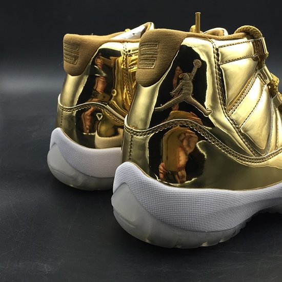 Air Jordan 11 Retro P1NNACLE Metallc