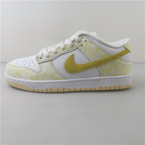 Nike Dunk Low Yellow Strike (W) DM9467-700