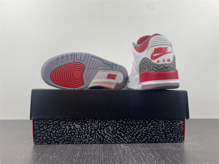 Air Jordan 3 DN3707-160.