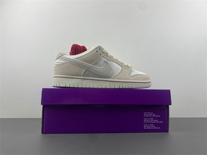 Nike SB Dunk Low Premium “Valentine’s Day FZ5654-100