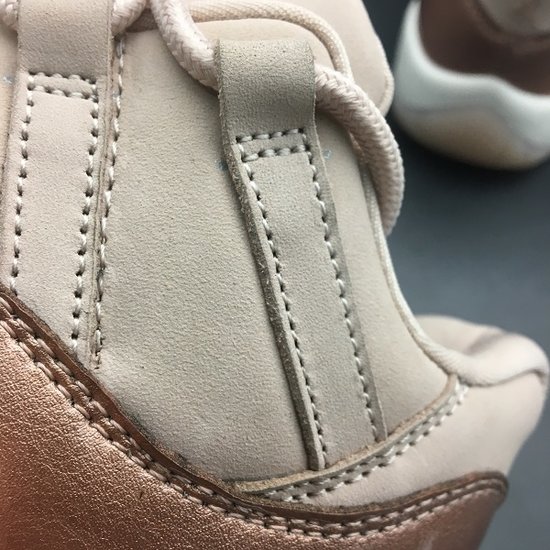 AIR JORDAN 11 LOW