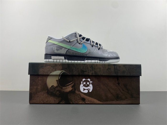 Nike Dunk LOW DV0831-101 ....