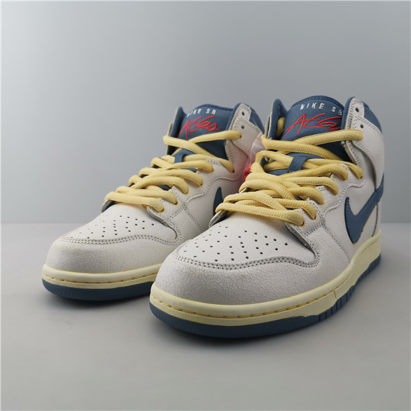 ATLAS X SB DUNK LOW