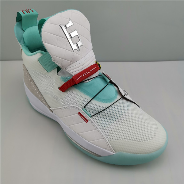 AIR JORDAN 33