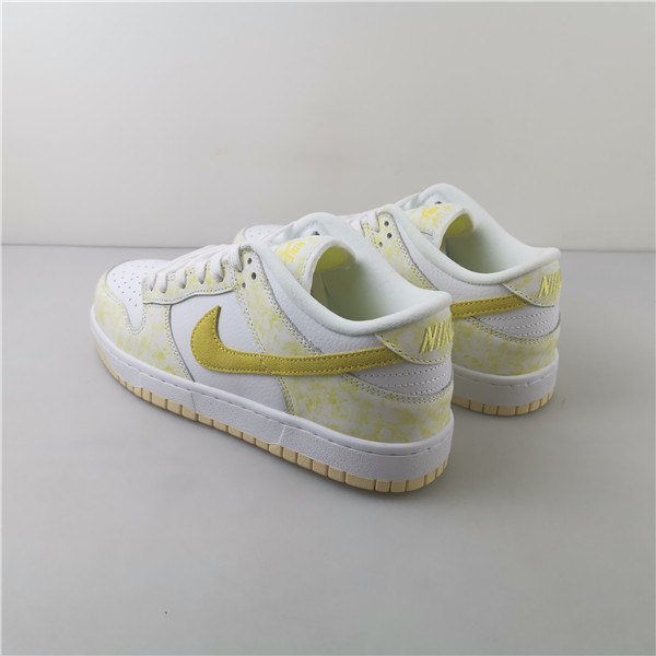 Nike Dunk Low Yellow Strike (W) DM9467-700