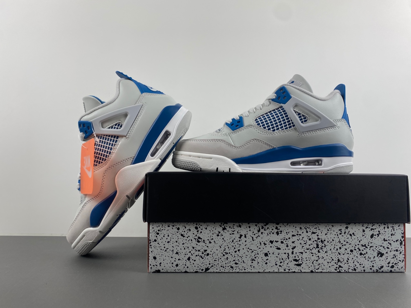 Air Jordan 4 Retro HF4281-141