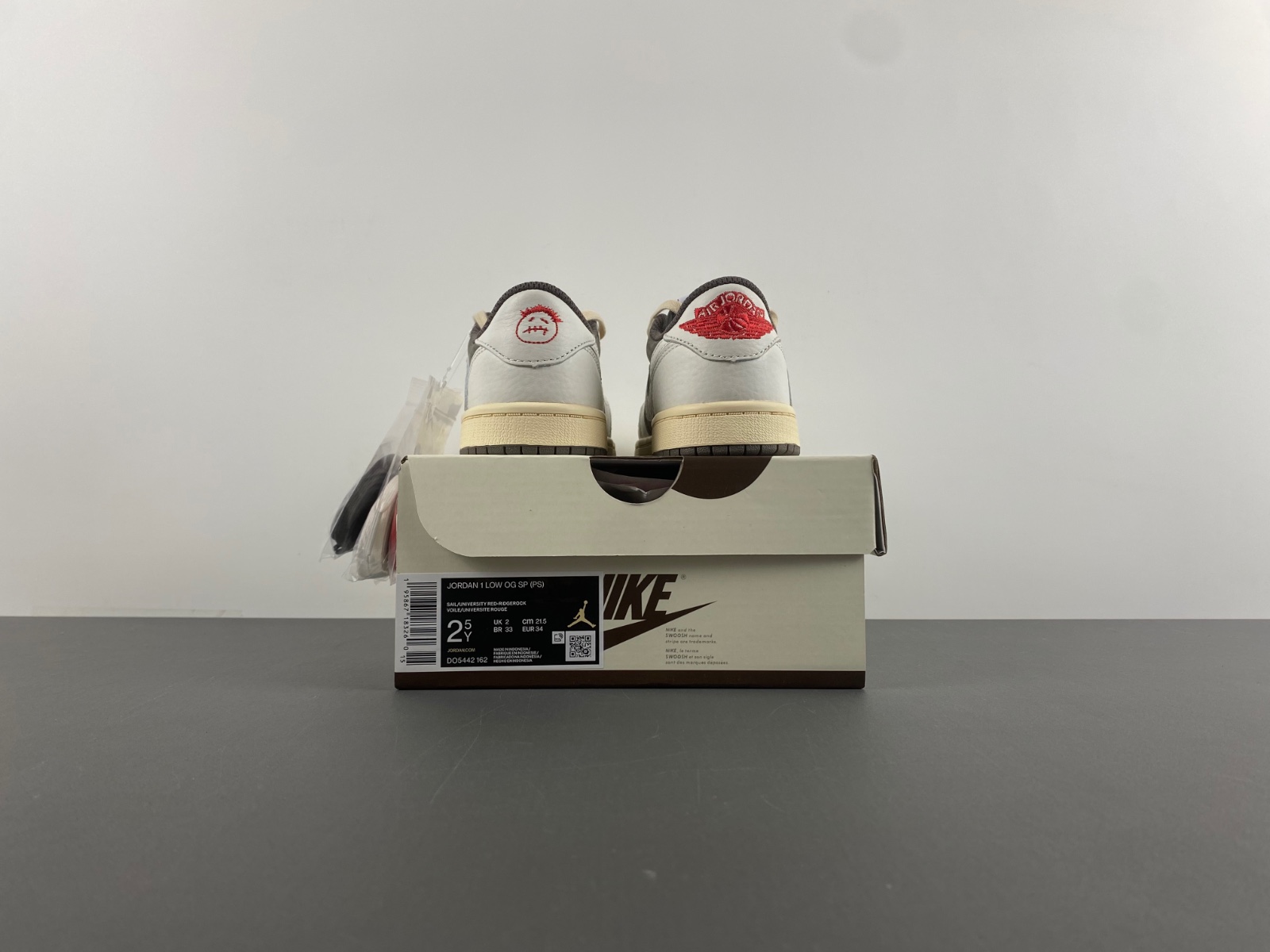 Travis Scott x Air Jordan 1 OG Low PS