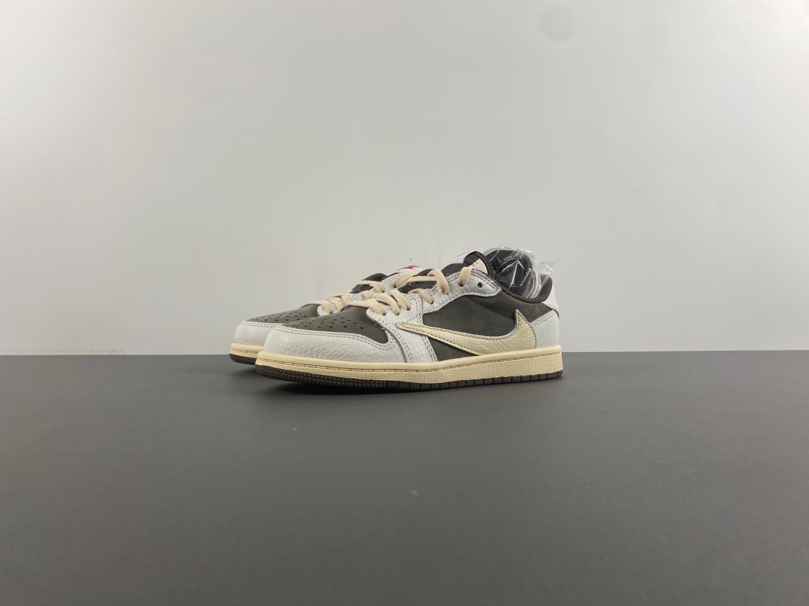 Travis Scott x Air Jordan 1 OG Low PS