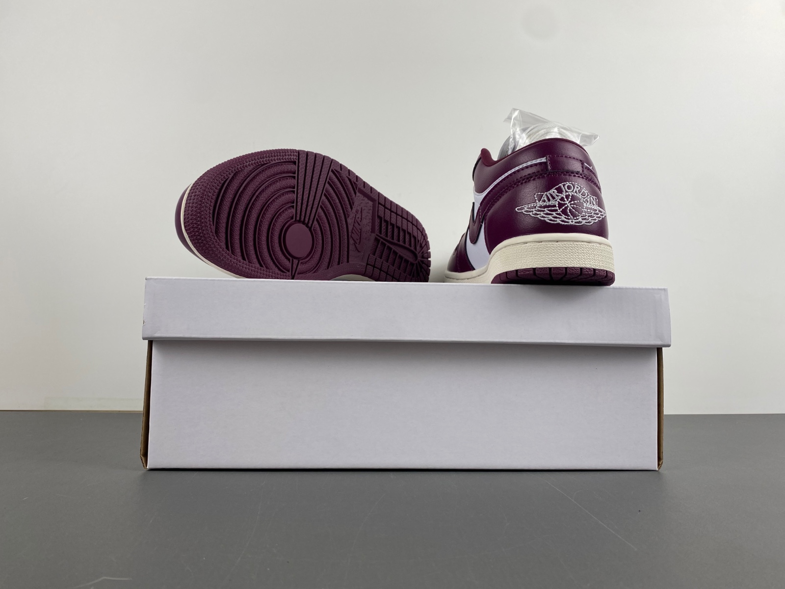 Air Jordan 1 Low Team Red DC0774-161