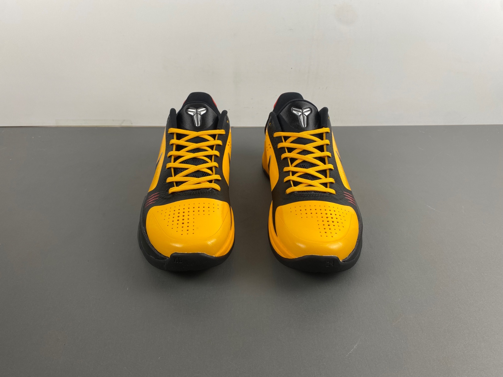 Nike Kobe 5 Protro “Bruce Lee CD4991-700