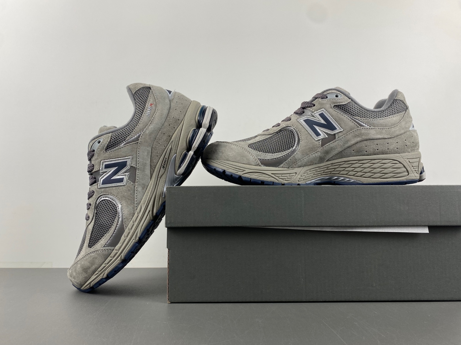 new balance NB ML2002RA