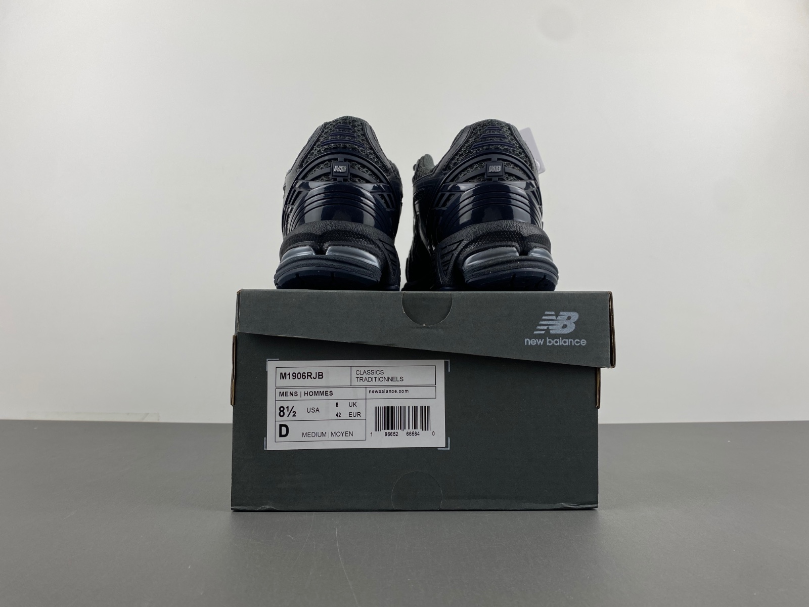 New Balance 1906R