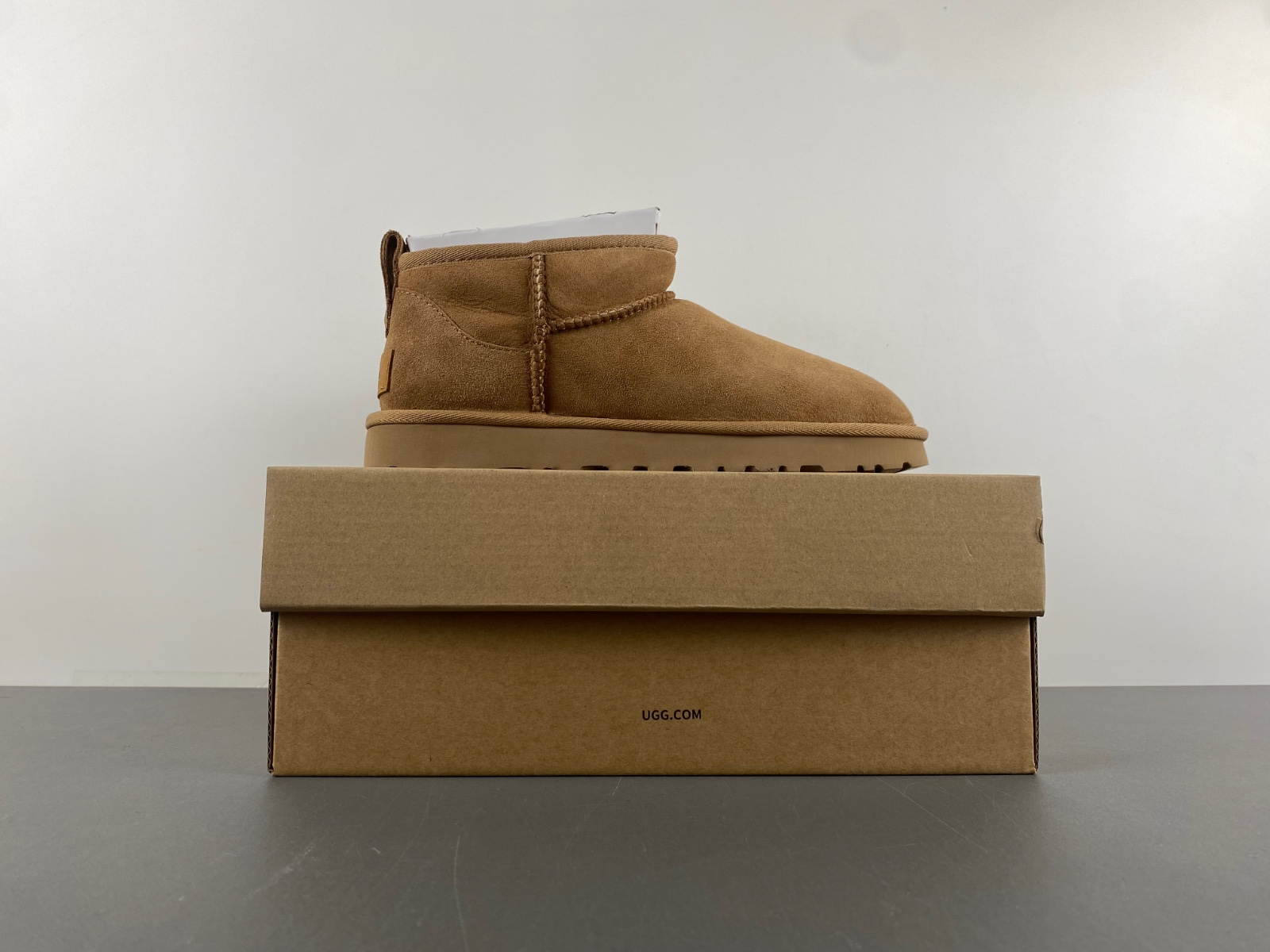 UGG W/1116109
