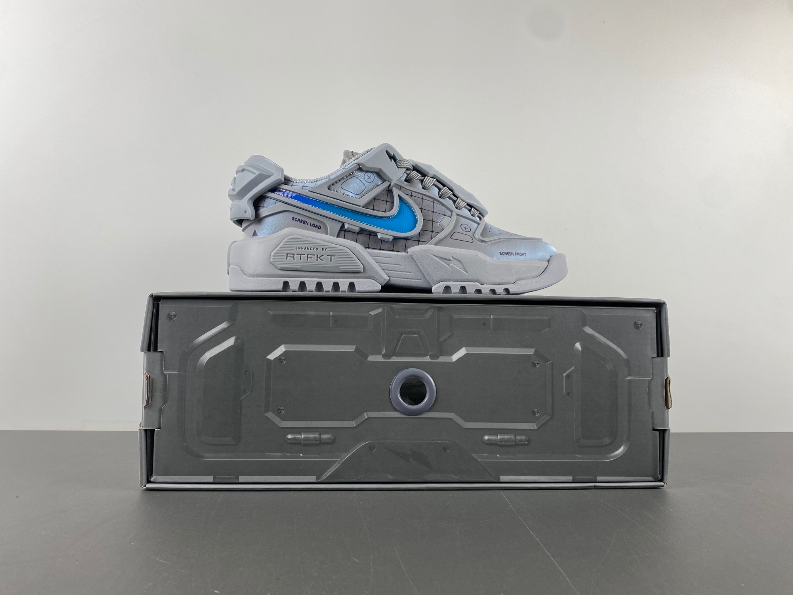 NIKE DUNK GENESIS LOW RTFKT HF0438-001