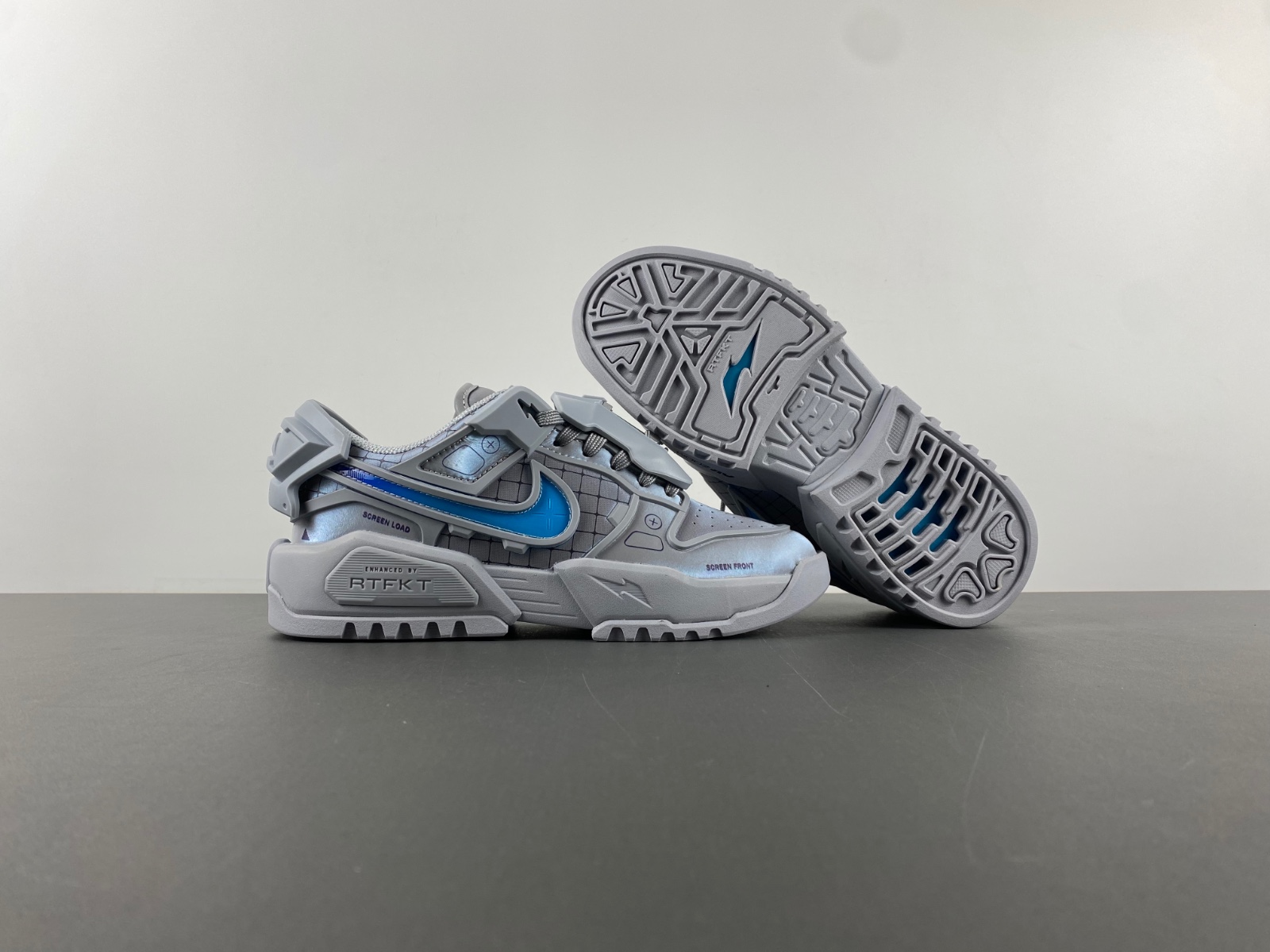 NIKE DUNK GENESIS LOW RTFKT HF0438-001